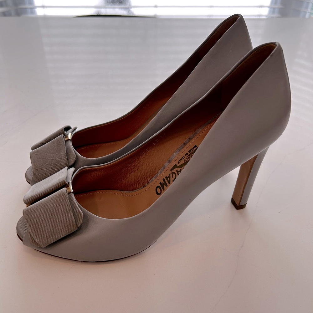 Salvatore Ferragamo Gray Heels with Bow